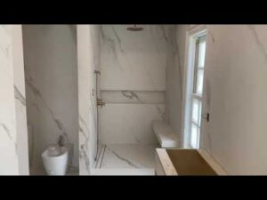 Stone Bathroom Floor Ideas that Bring Luxury into Your Home